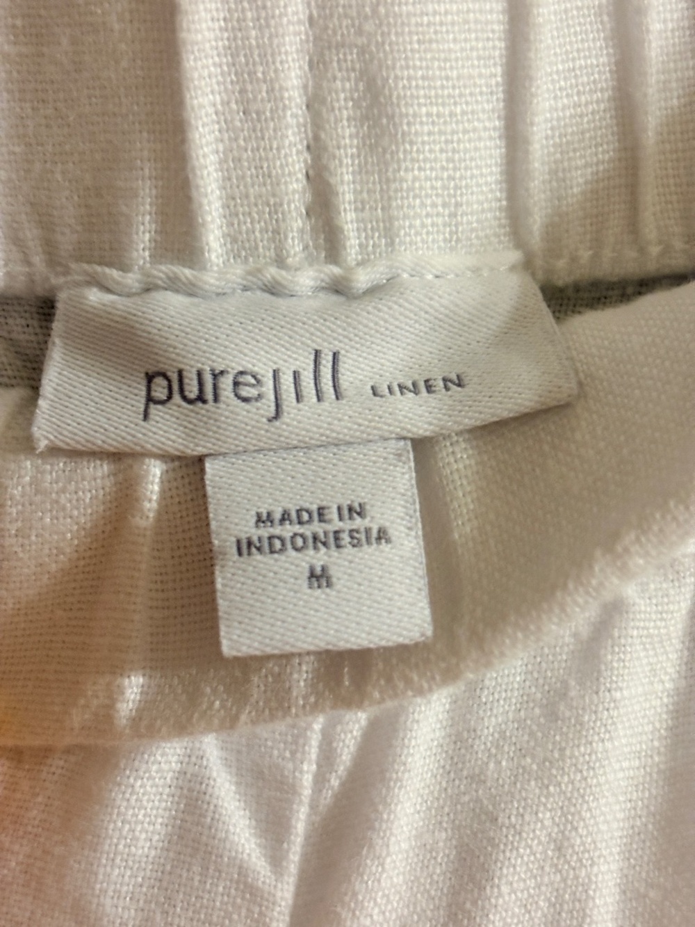 100% Linen J.JILL cropped pants.